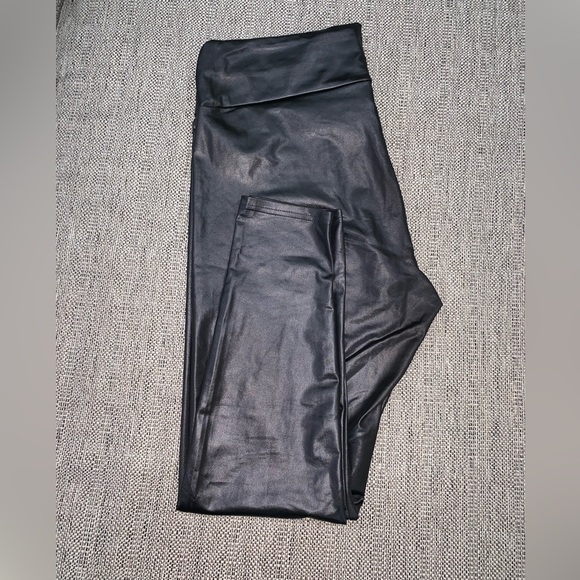 Shein Curve Faux Leather Leggings - Picture 4 of 5